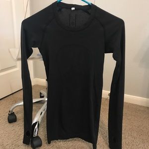 Lulu lemon swiftly tech long sleeve